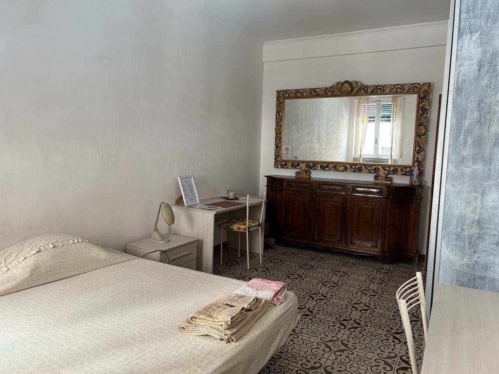 Private In Share Flat Good To Relax Habitación en casa particular Roma